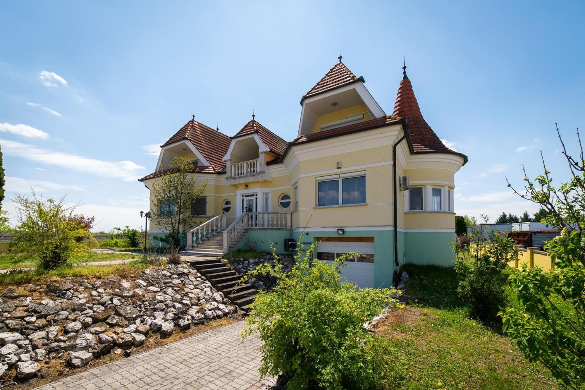 Elite Boutique Villa Oerkeny Orkeny Εξωτερικό φωτογραφία